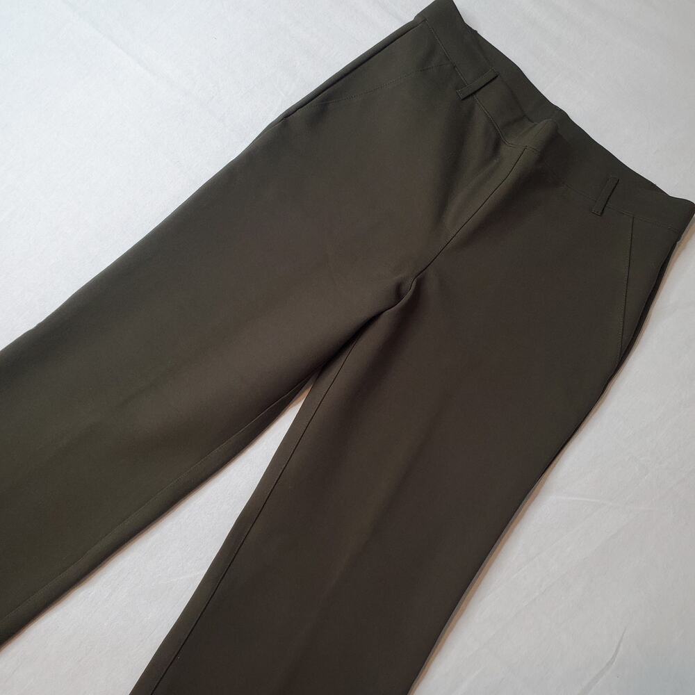 Quince Women's Size M Ultra Stretch Ponte Bootcut Pant Olive Green DKBIZ01